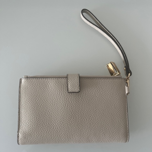 Michael Kors Adele Wallet/Wristlet - Picture 4 of 4